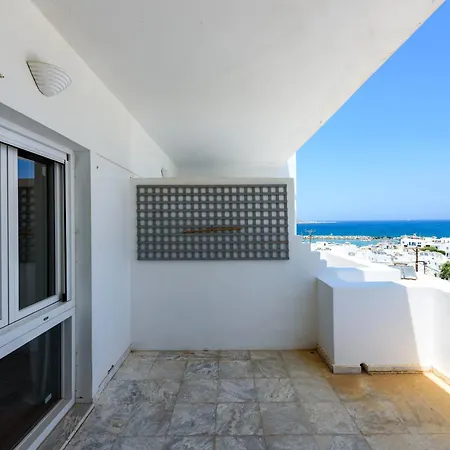 View Naousa (Paros)