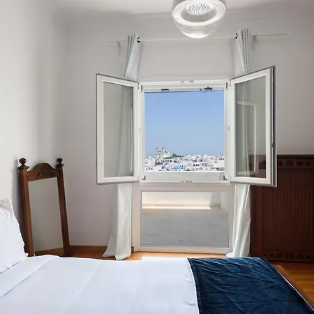 View * Naousa (Paros)